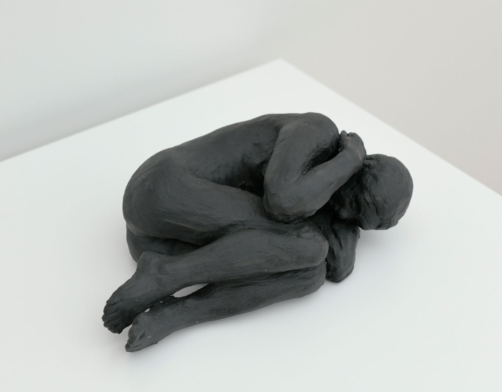 Camilla Taylor, Mud Body (Huddled), 2022
