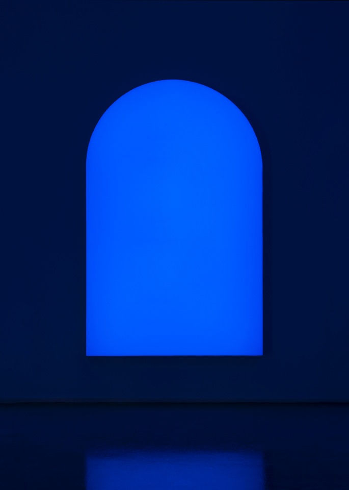 Pamela Rosenkranz, Alien Blue Window (Aelium, Via San Tomaso 53), 2017