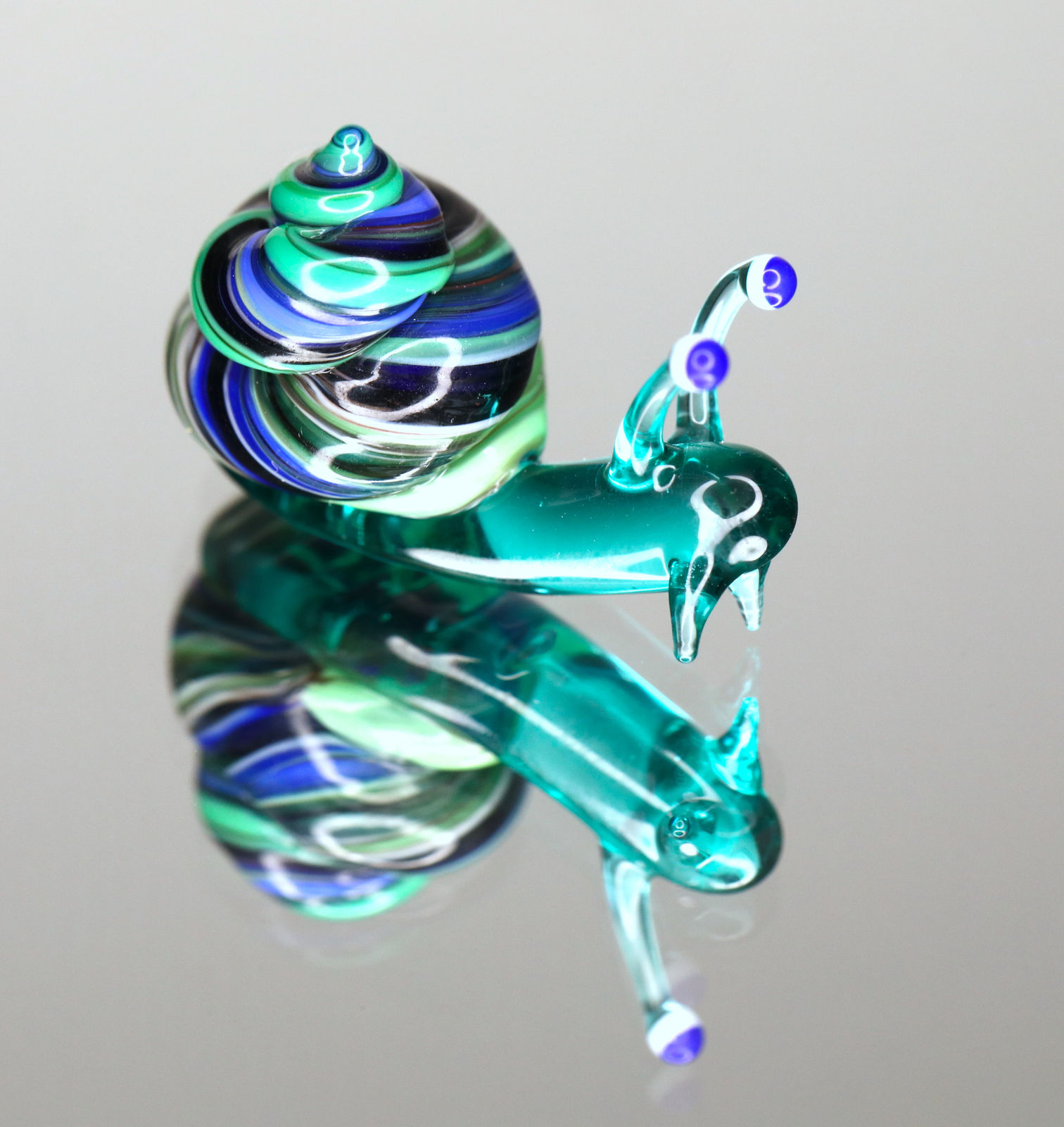 Elijah Schwartz, Green Blue Snail, 2020