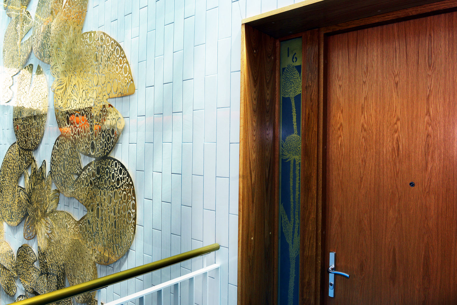 Kerry Lemon, Warehaus