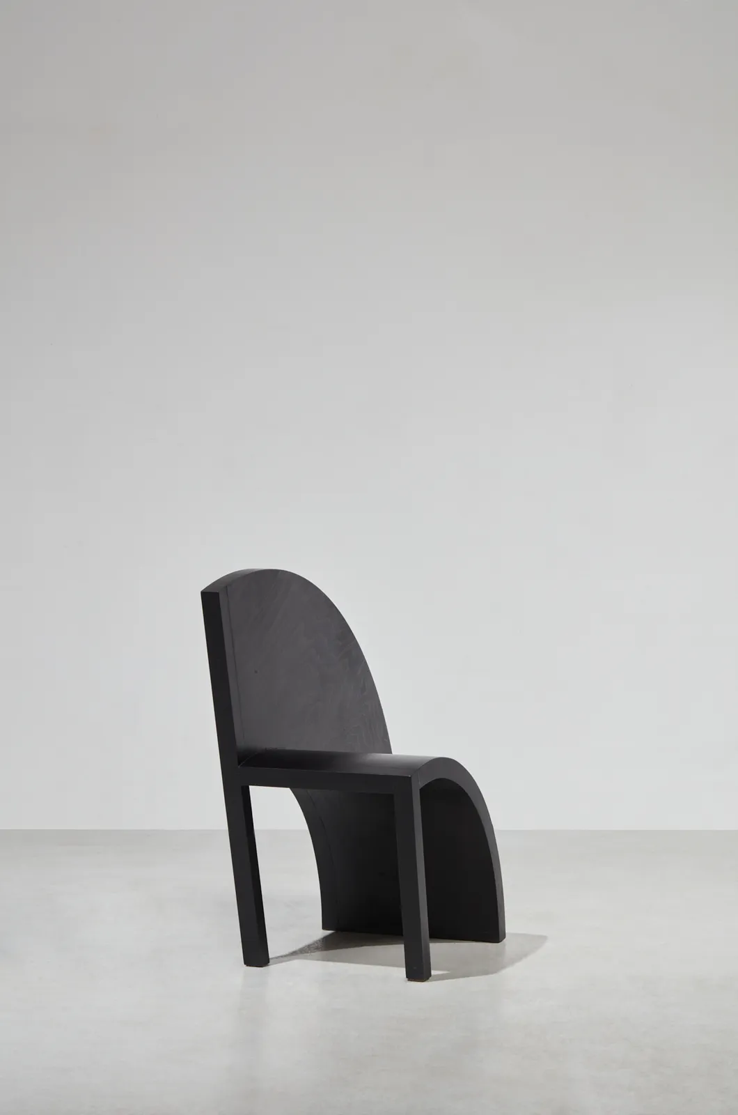 Paolo Pallucco (b. 1950), 100 sedie in una notte, Sedia 93 - Sedia scivolata fuori funzione fin sul fondo, 1990