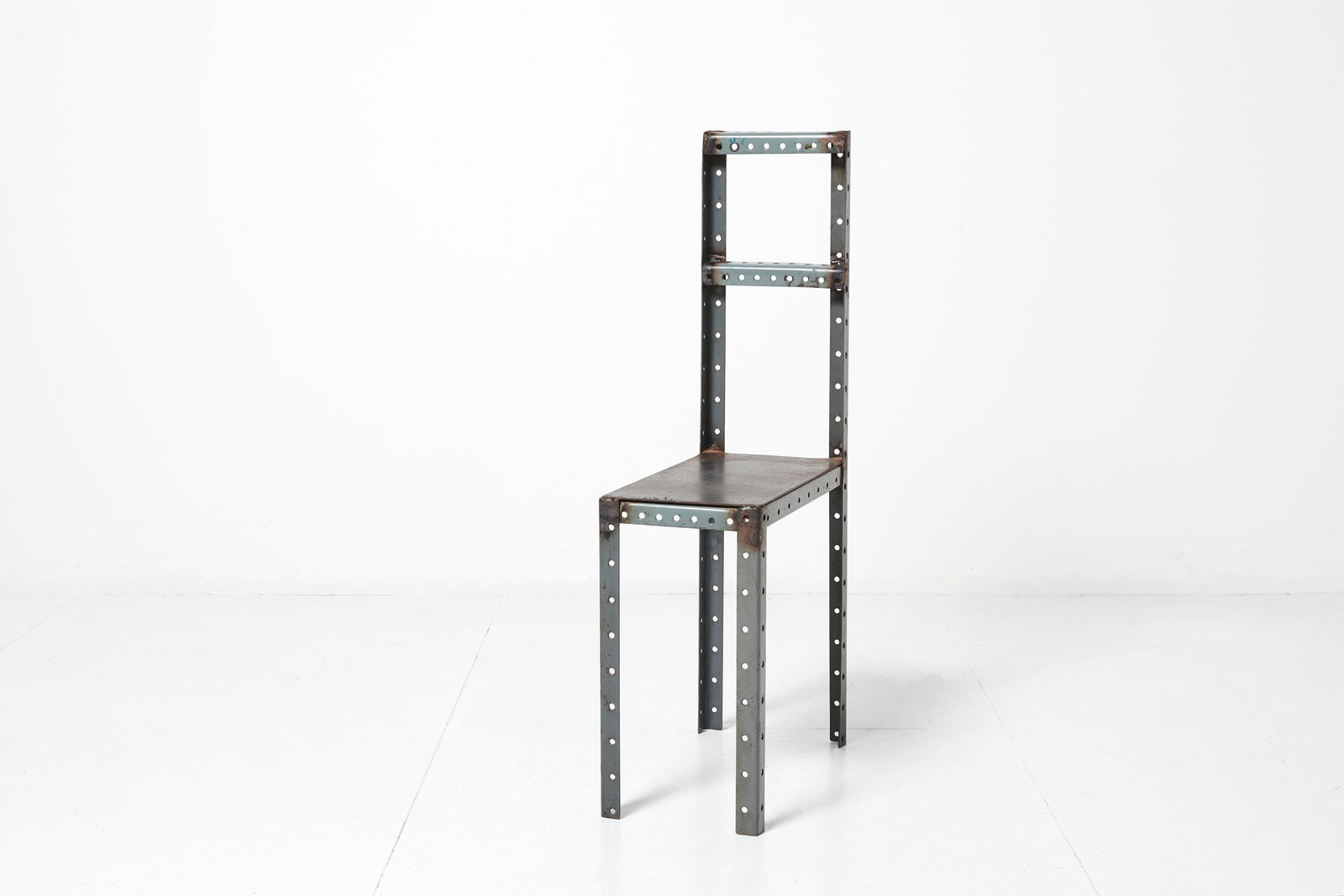 Robert Wilson, Table et 4 chaises Hamletmachine, 1986