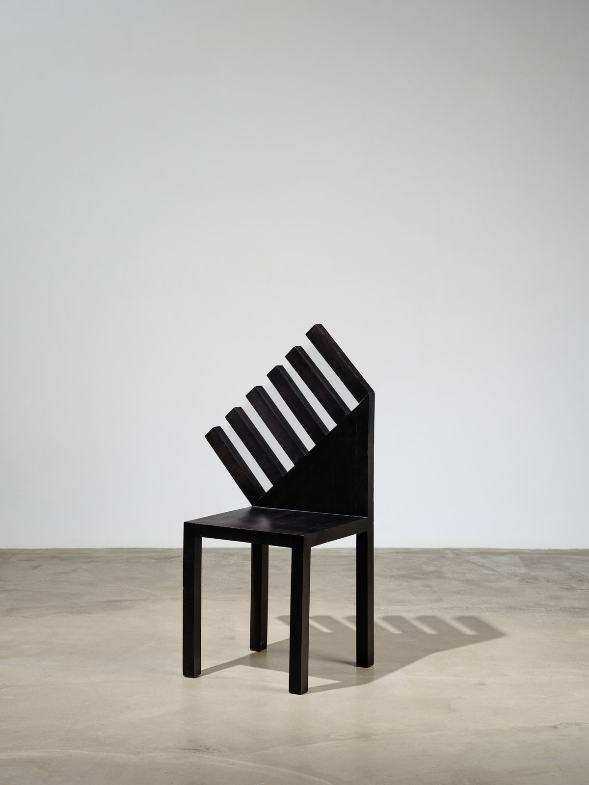 Paolo Pallucco, Sedia 92 - Sedia raggiante per propria geometria, 1990