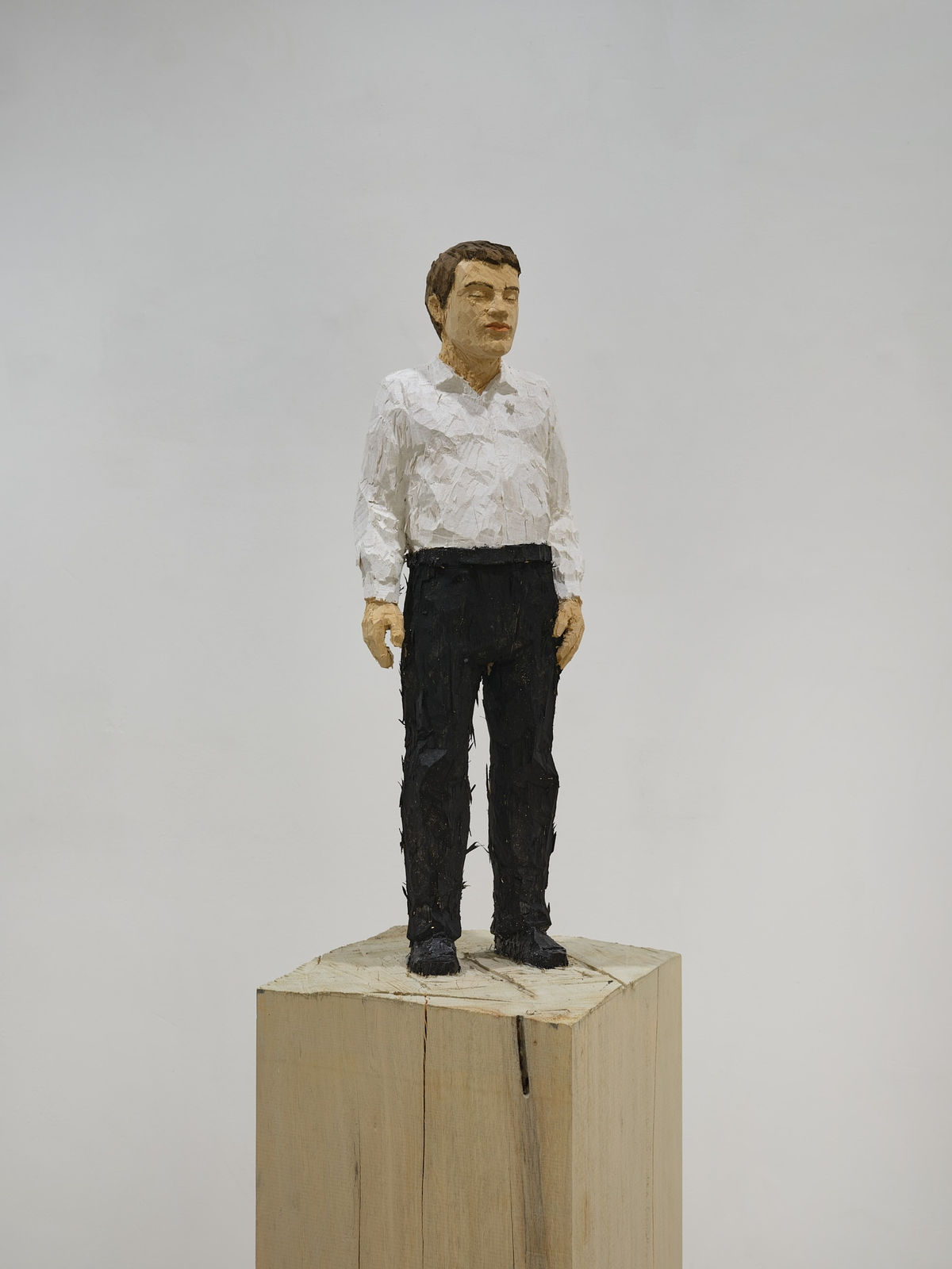 Stephan Balkenhol, Mann mit geschlossenen Augen, 2023