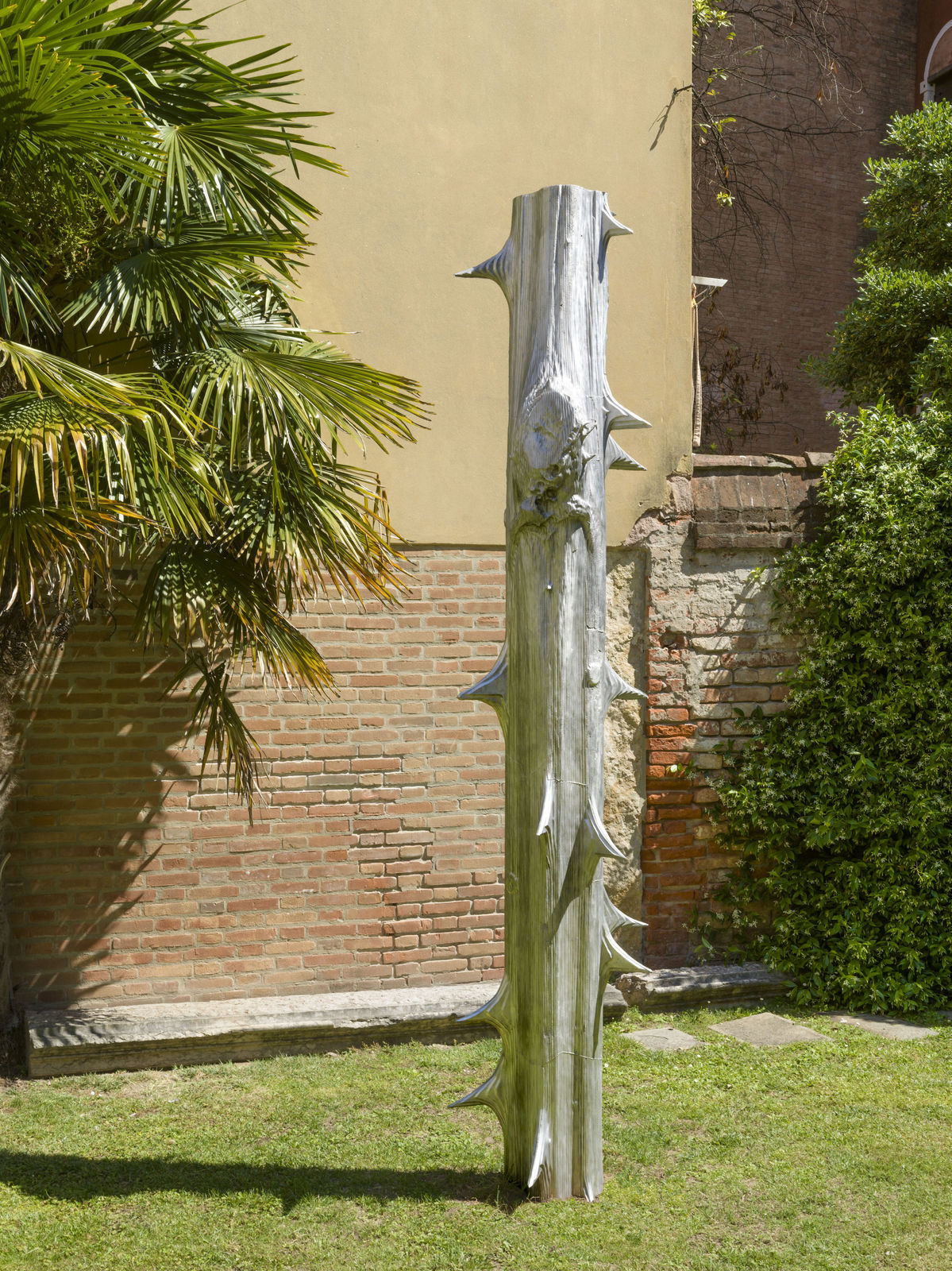 Alice Channer, MEGAFLORA, 2021