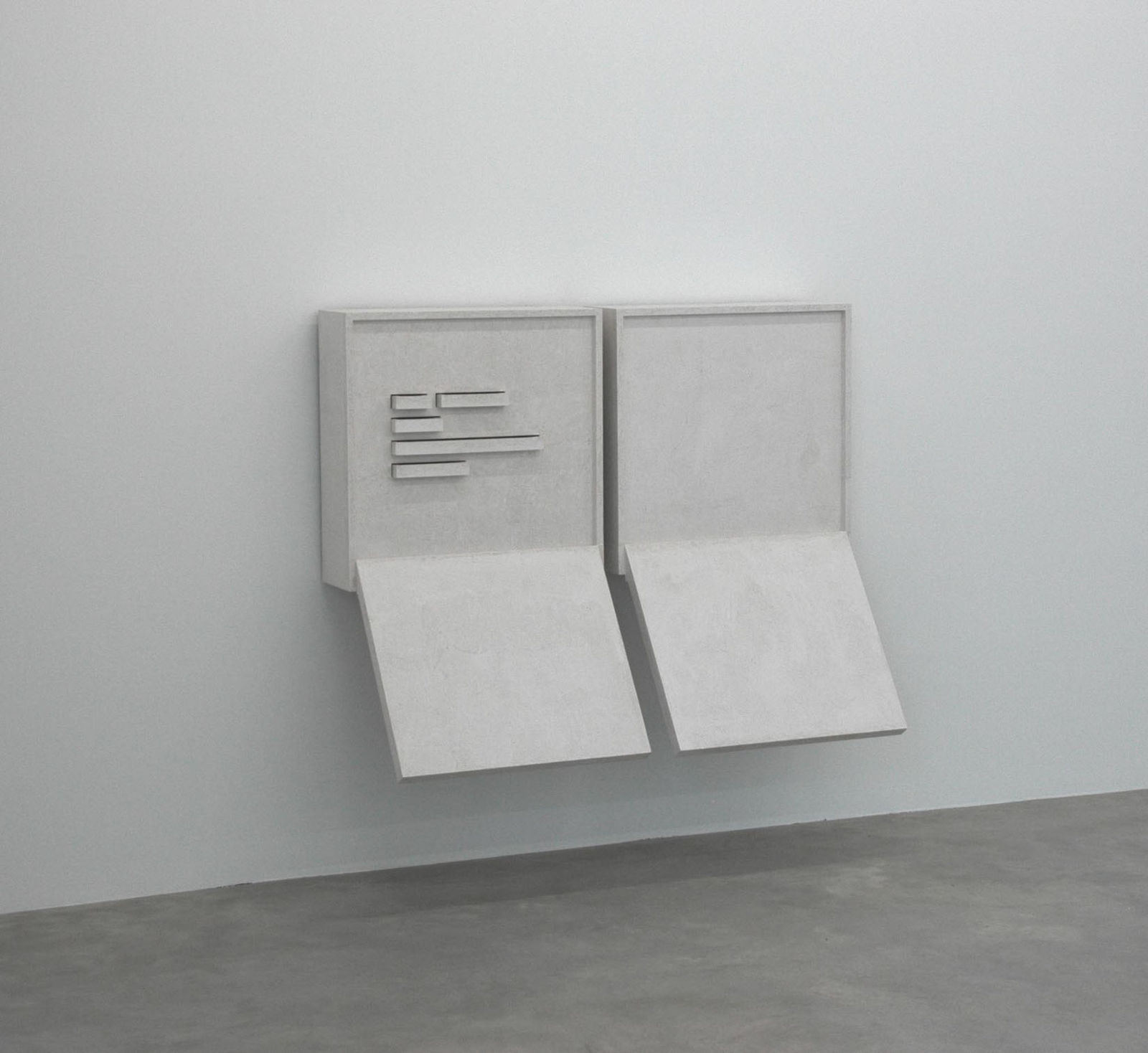 Harald Klingelhöller, Der Himmel über schmelzendem Schnee, Schrankversion (mit wiederholter Schrankform), 2008