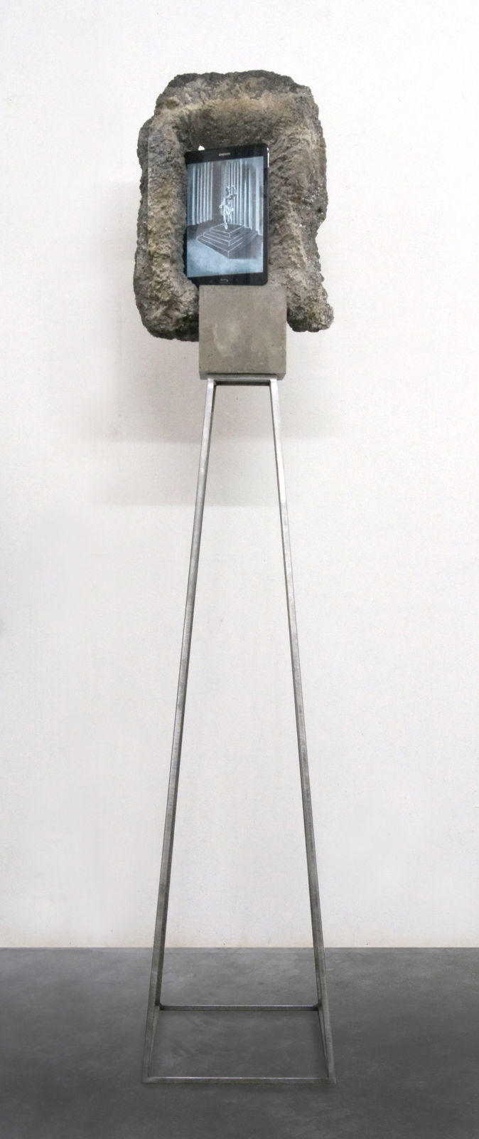 Evy Jokhova, Totem V, 2016