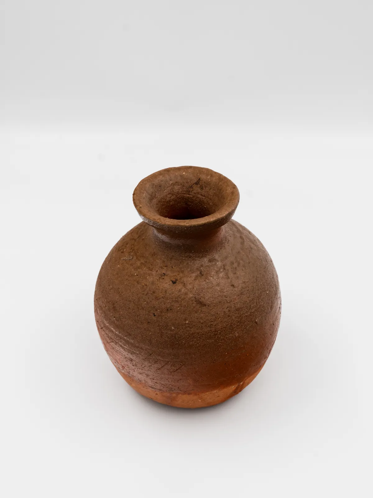 Togaku Mori b. 1937 Vase Signed tomobako, inside lid bizen stoneware 7 x 6 in