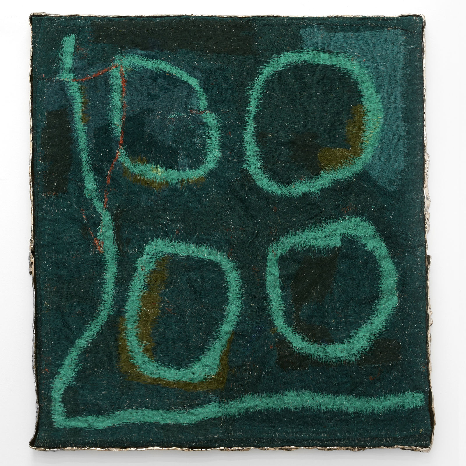 Teelah George, Green velvet case for unknowable objects, 2021