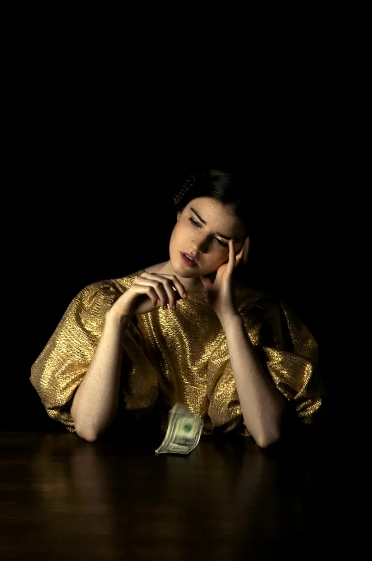 Romina Ressia, Dollar, 2015