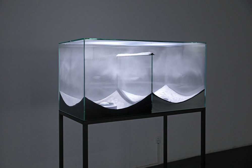 Tang Jie 湯杰, Grey 灰, 2019