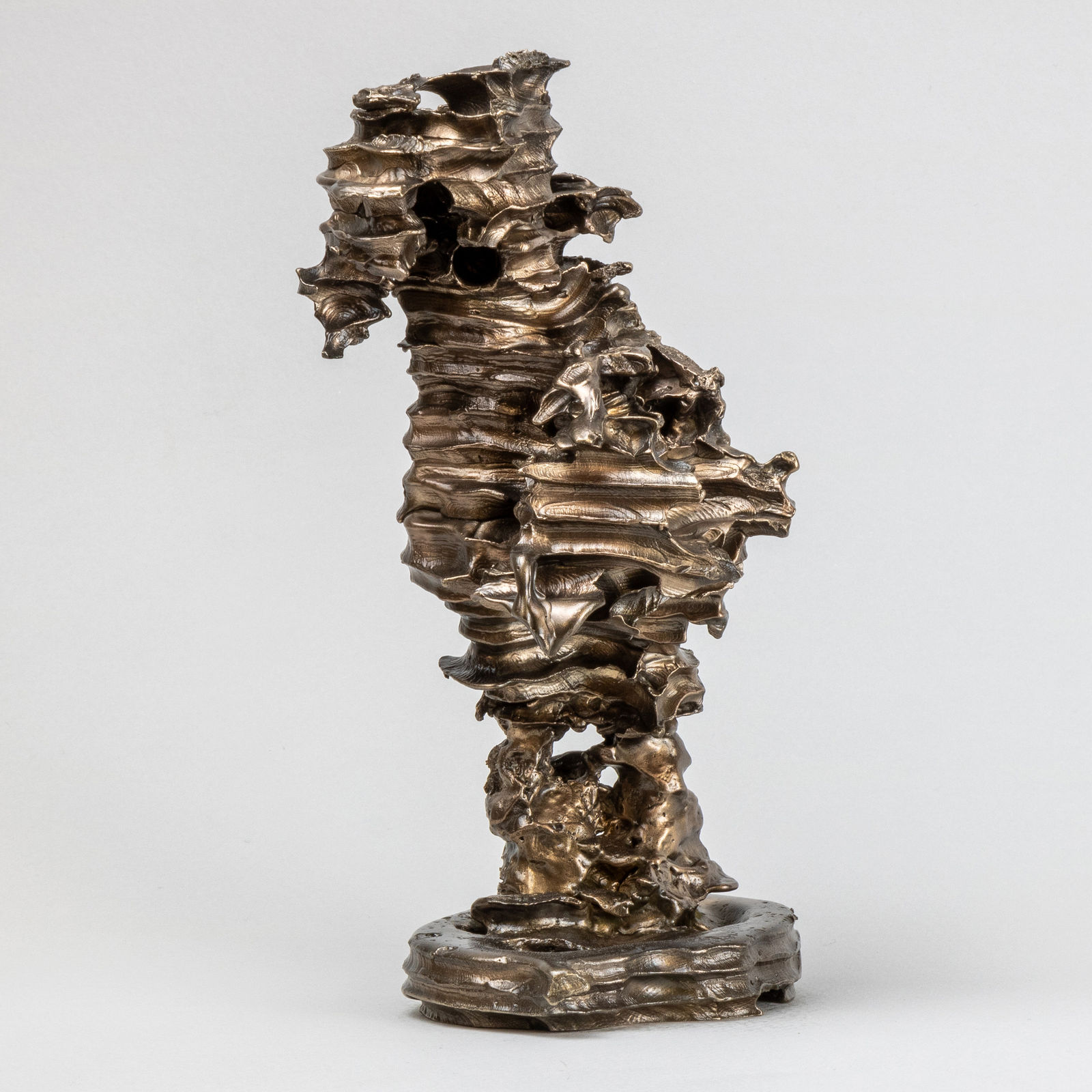 James Rogers, I can never tell if it’s the head above, or the legs below that take me to the places I end up (Wrong trousers), 2024