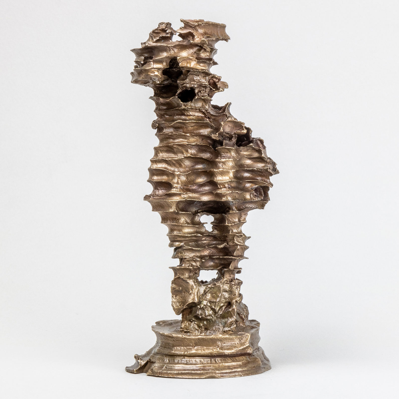 James Rogers, I can never tell if it’s the head above, or the legs below that take me to the places I end up (Wrong trousers), 2024