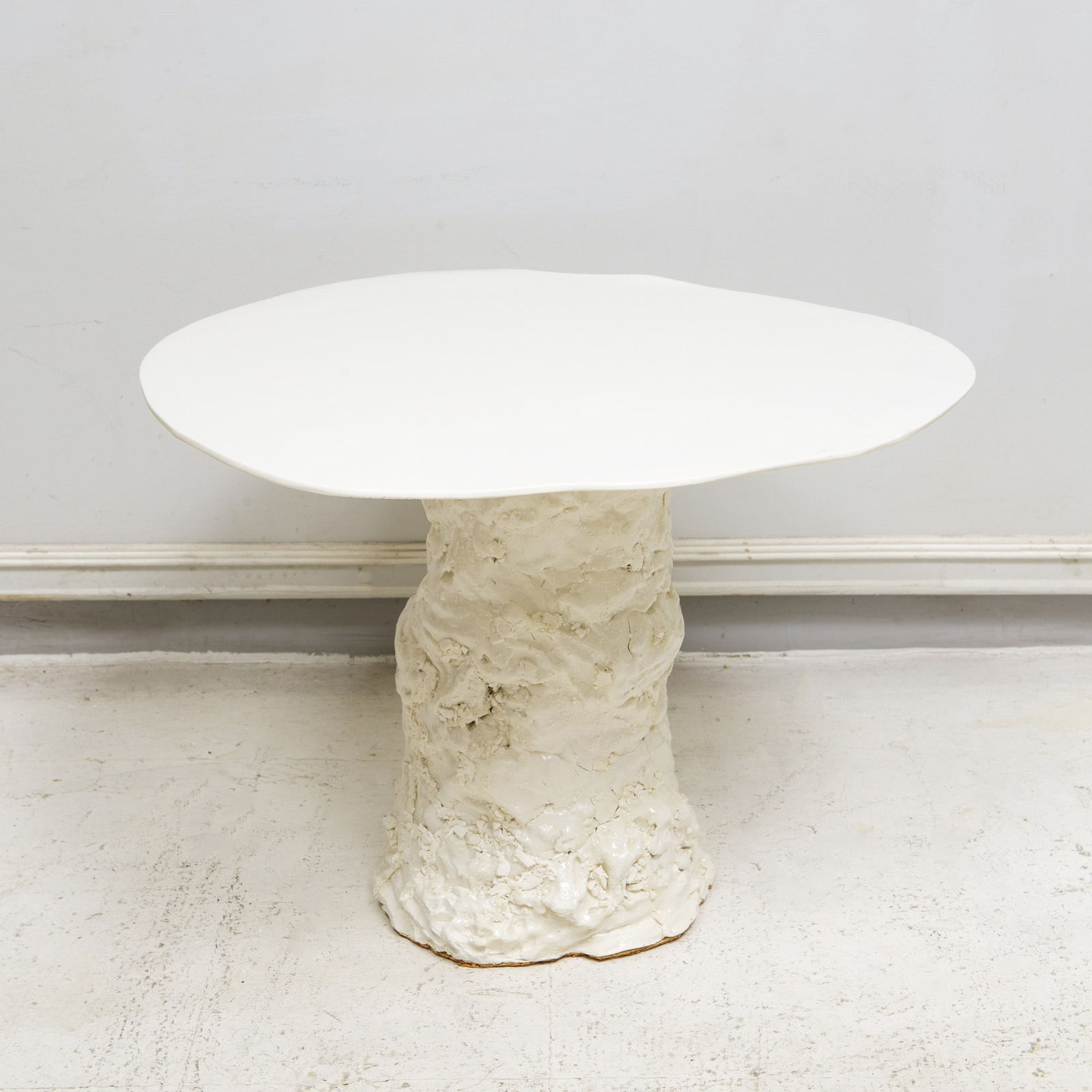 Dora Stanczel, French Bespoke Porcelain Mona Pedestal Table, 21st century