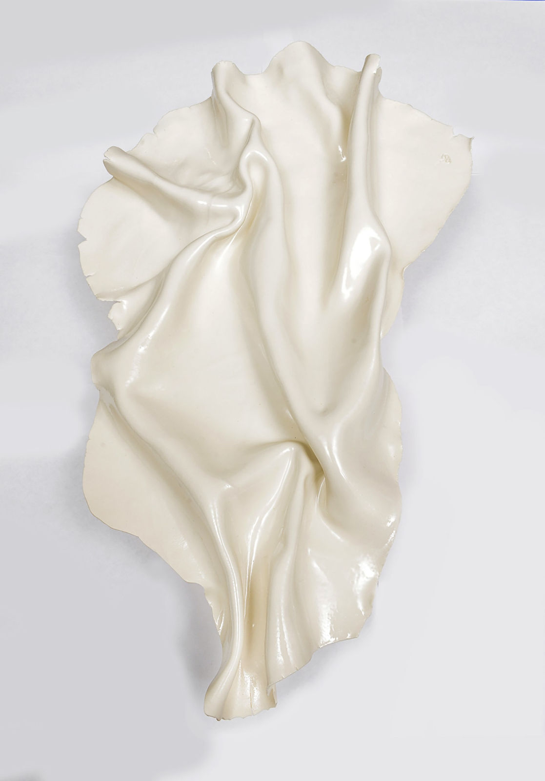 Dora Stanczel, Pair of Bespoke French Ceramic Froissé Sconces, 21st century