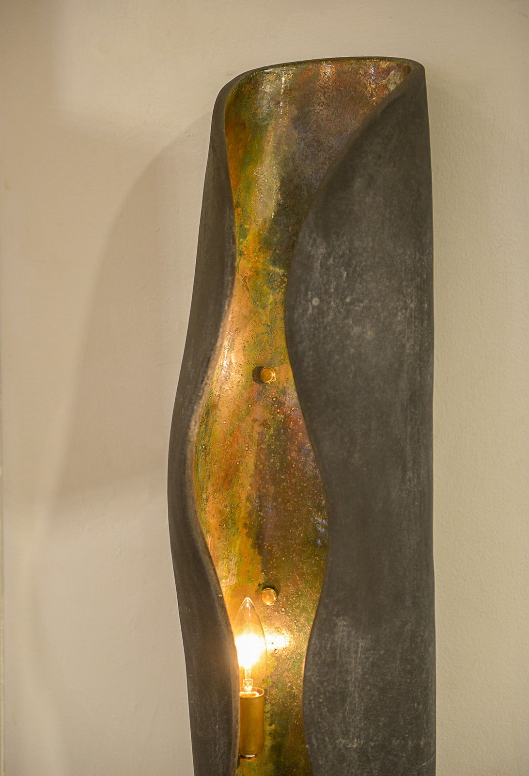 Barbara Billoud, Pair of French Bespoke Sculptural Ceramic Sconces, 21st century