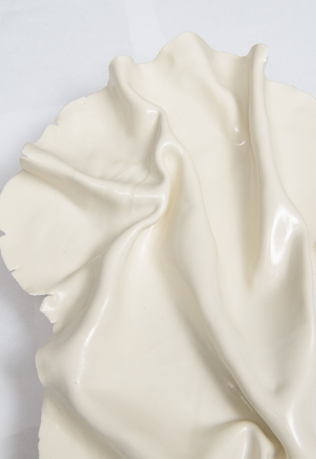 Dora Stanczel, Pair of Bespoke French Ceramic Froissé Sconces, 21st century