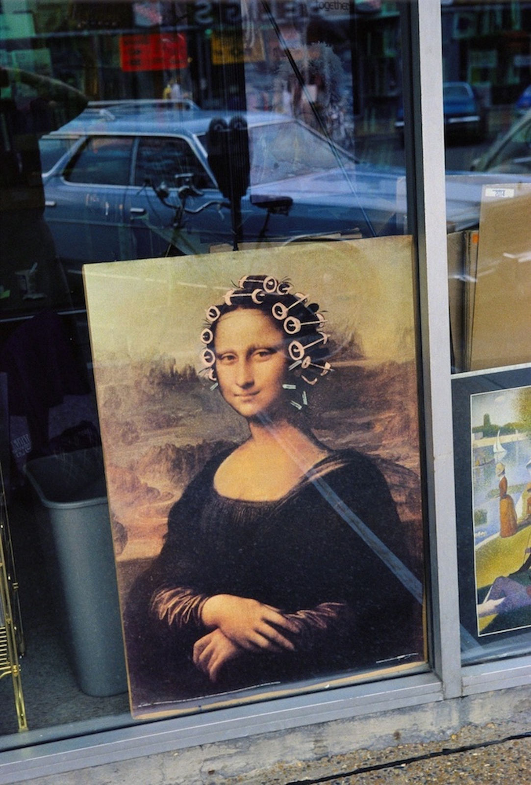 Vivian Maier Chicago Tirage chromogène, posthume 25,3 x 38,2 cm Dim. papier: 40,4 x 51 cm