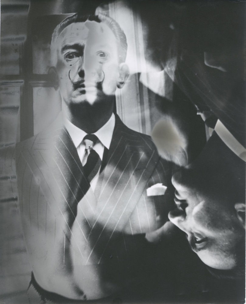 Val Telberg Untitled (Salvador Dali) Tirage gélatino-argentique d'époque 25,2 x 20 cm 9.84 x 7.87 in Dim. papier: 25,2 x 20 cm