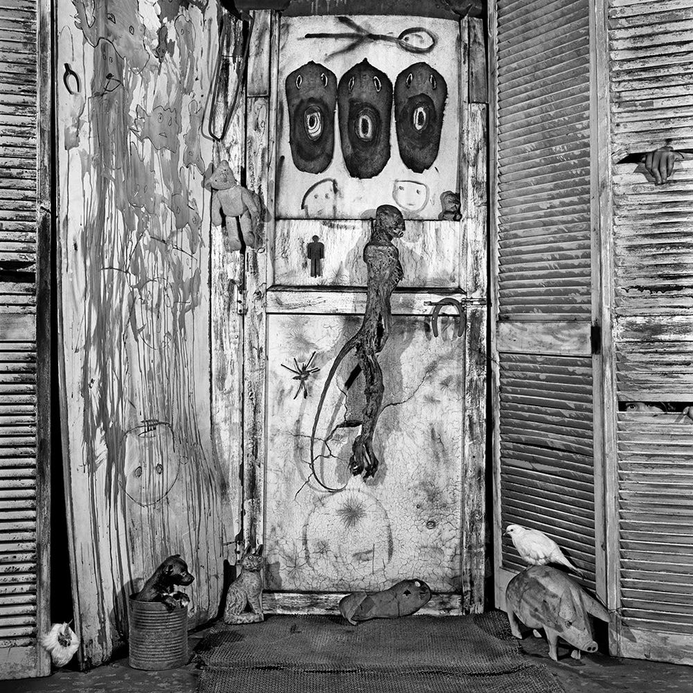 Roger Ballen, Spirit Room, 2009