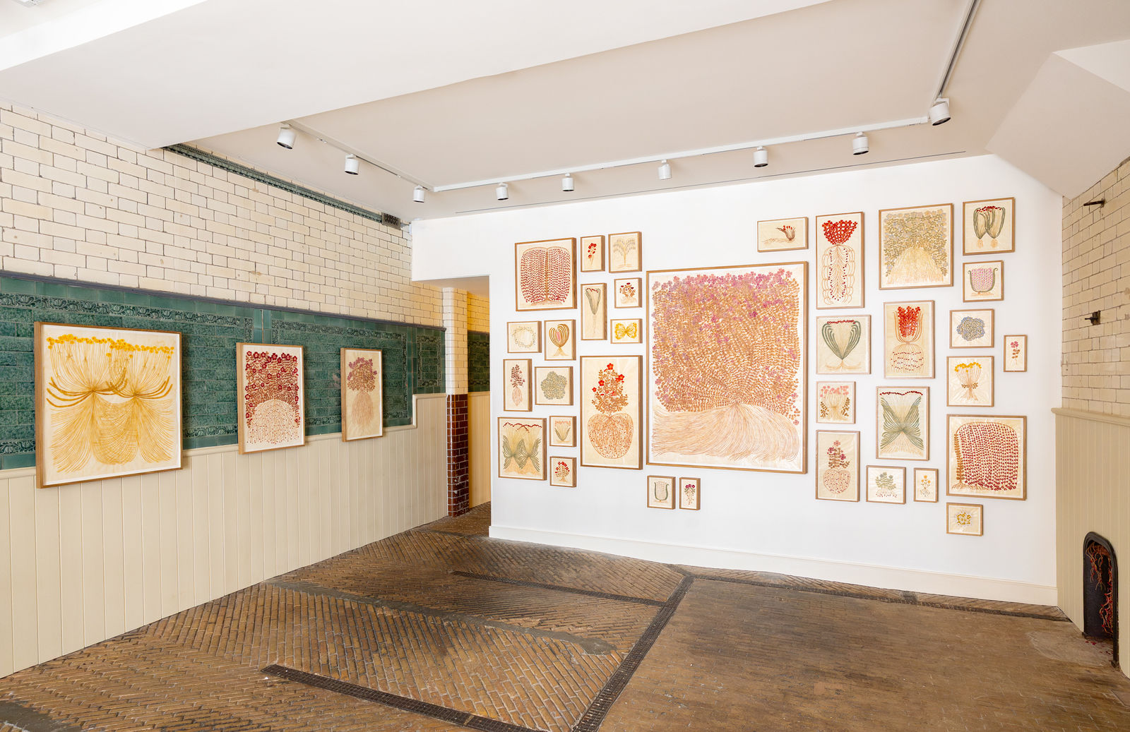 Fumi Imamura, One flower (pink lily of the valley) (花ひとつ (もも色の すずらん), 2024