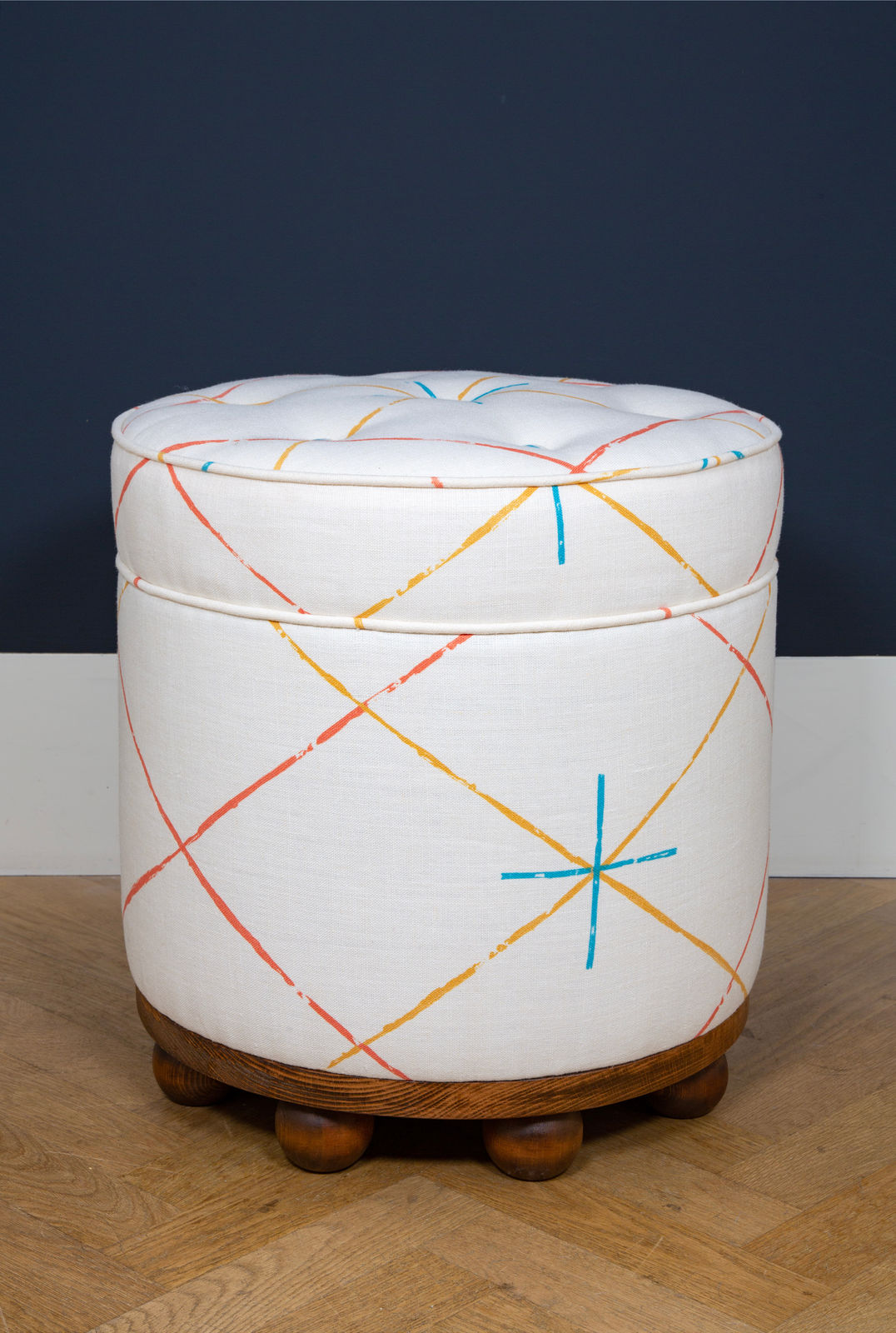 Georgie Hopton Produce, Pouffe no.4