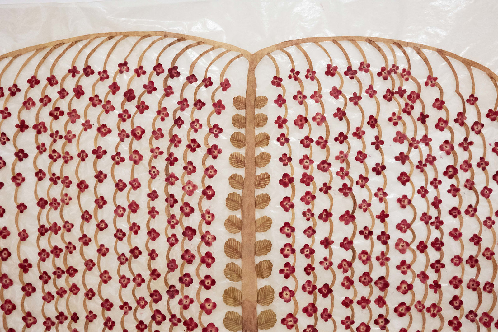 Fumi Imamura, One flower (weeping red flower) (花ひとつ (枝垂れの 赤い花), 2025