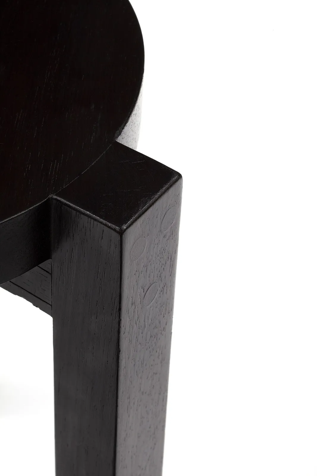 Lina Bo Bardi, Marcelo Ferraz e Marcelo Suzuki, Banco Girafa Carbonizado, 1986 / 2021