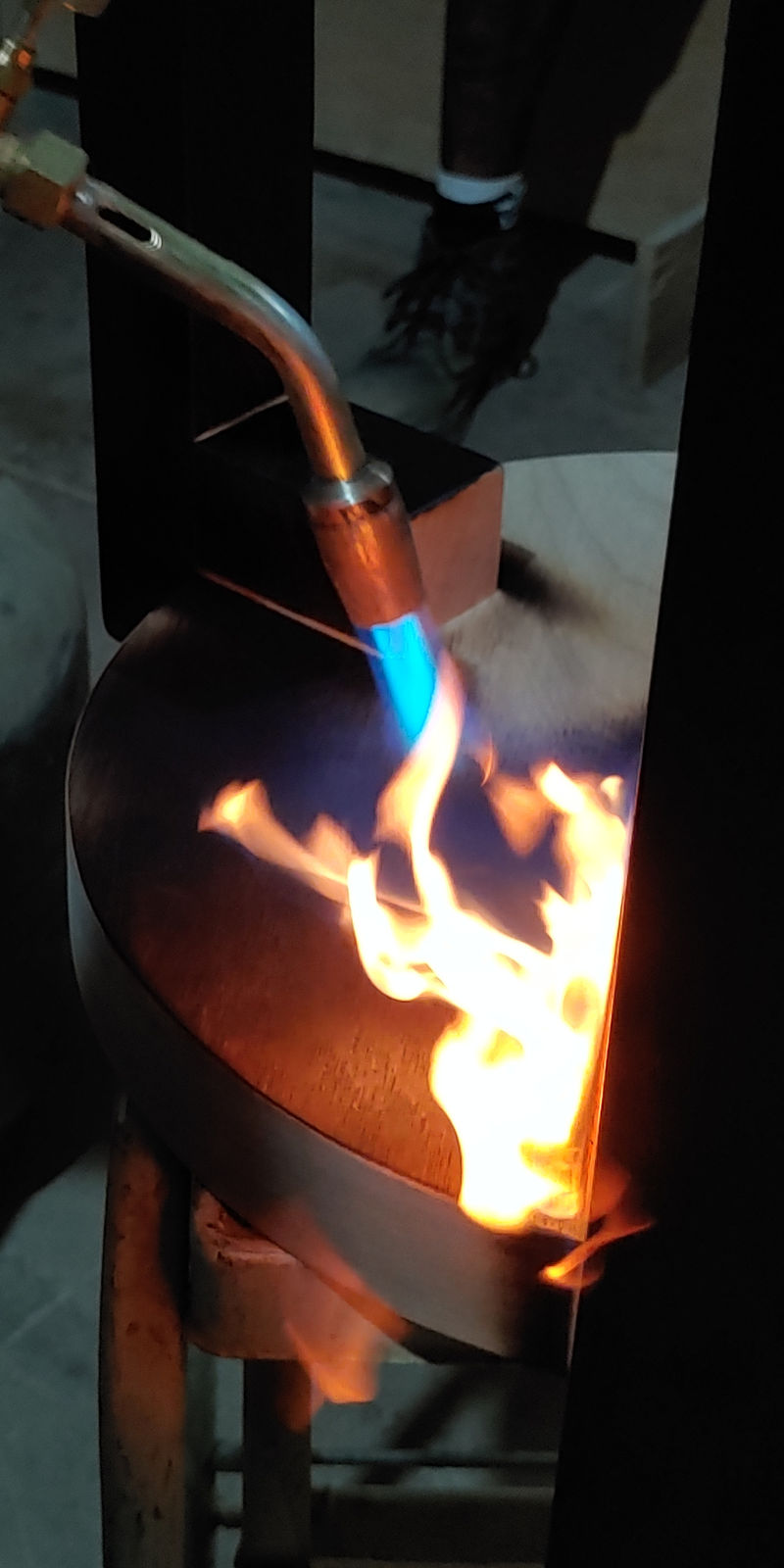 Lina Bo Bardi, Marcelo Ferraz e Marcelo Suzuki, Mesa Girafa Carbonizada, 1986 / 2021