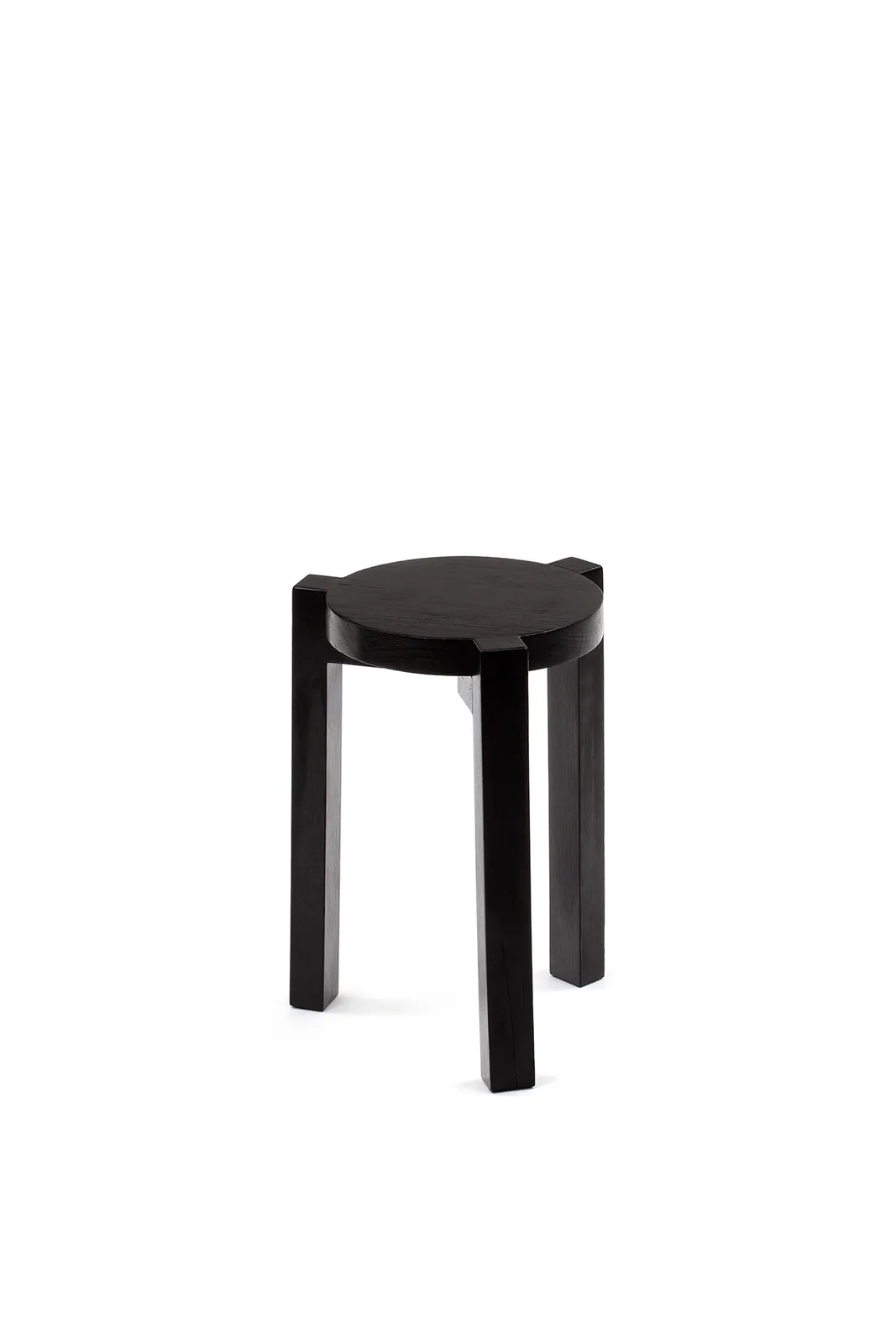 Lina Bo Bardi, Marcelo Ferraz e Marcelo Suzuki, Banco Girafa Carbonizado, 1986 / 2021