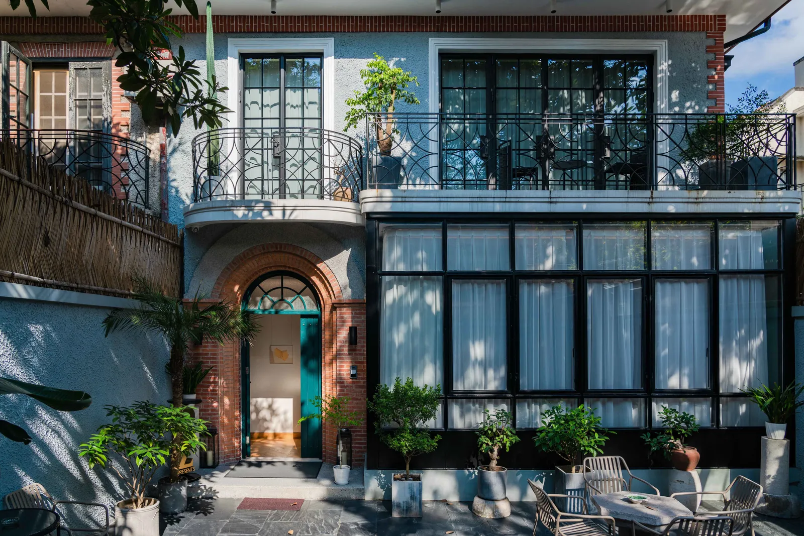 Manuel Stehli, Untitled (Pair of Hands 24), 2023