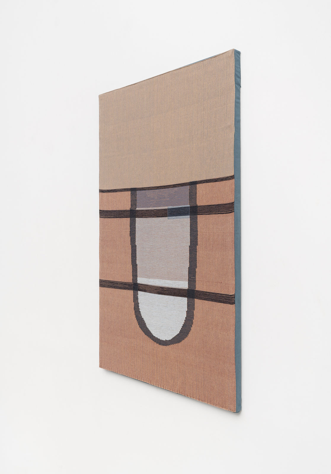 Miranda Fengyuan Zhang, Three lines and a curve, 2022