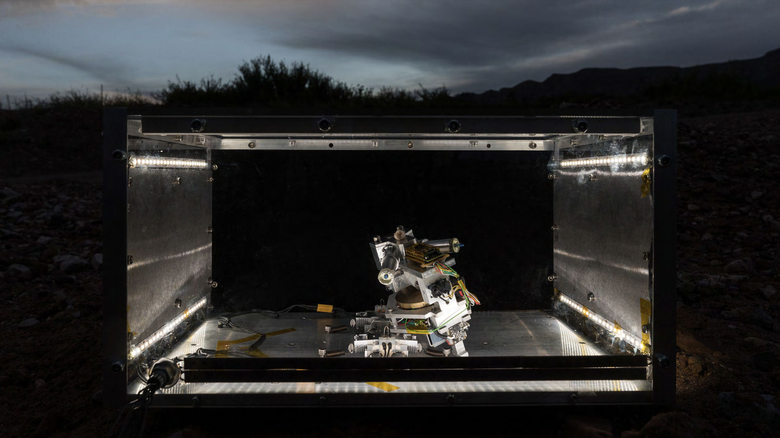 Liu Xin, Living Distance, 2019-2020