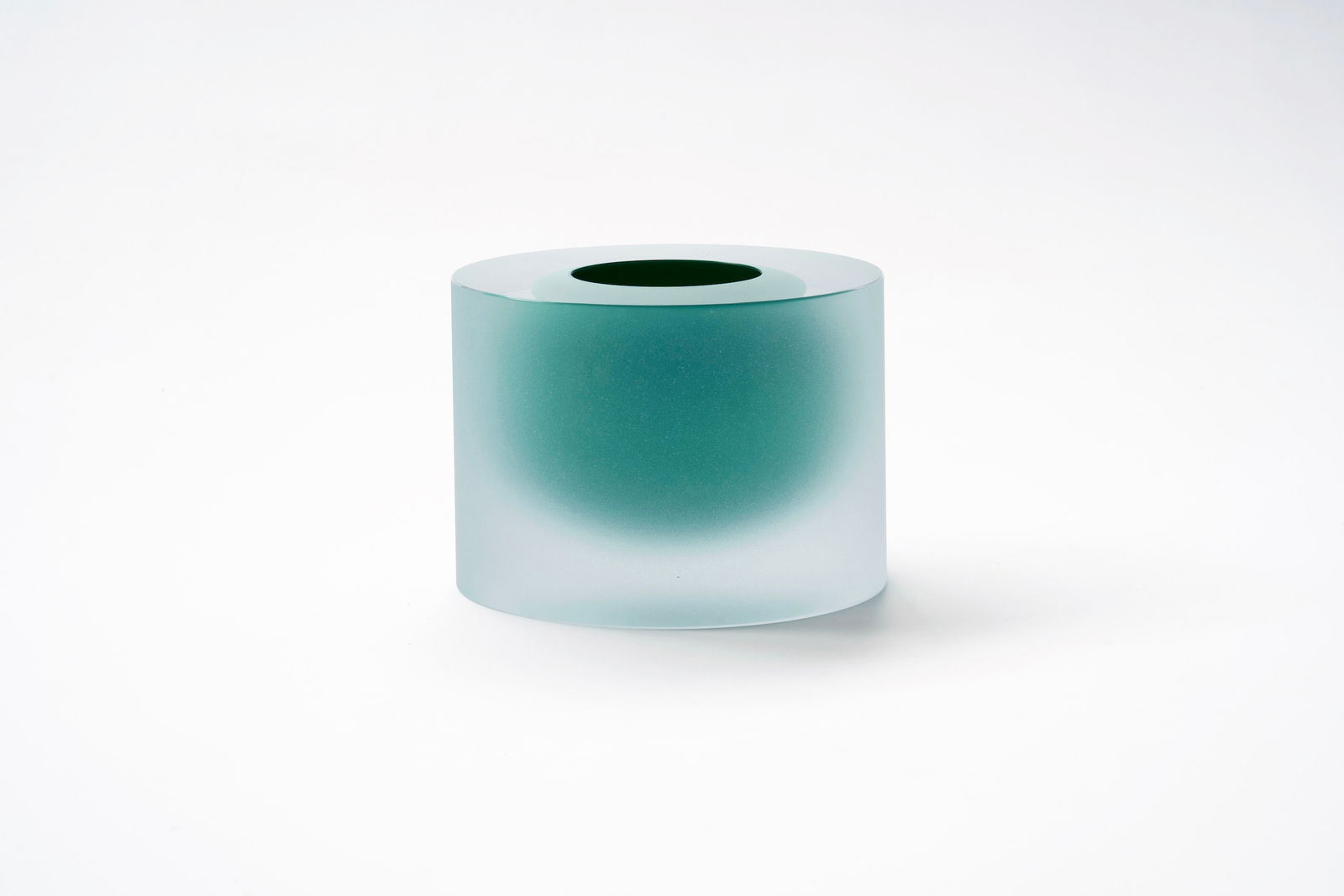 Tora Urup, Floating Smaragd-Green, 2021