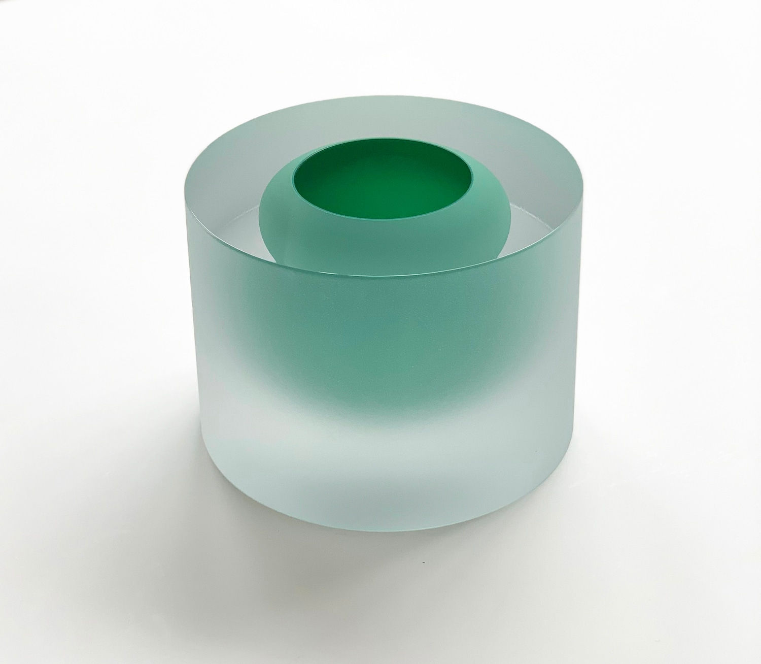 Tora Urup, Floating Smaragd-Green, 2021