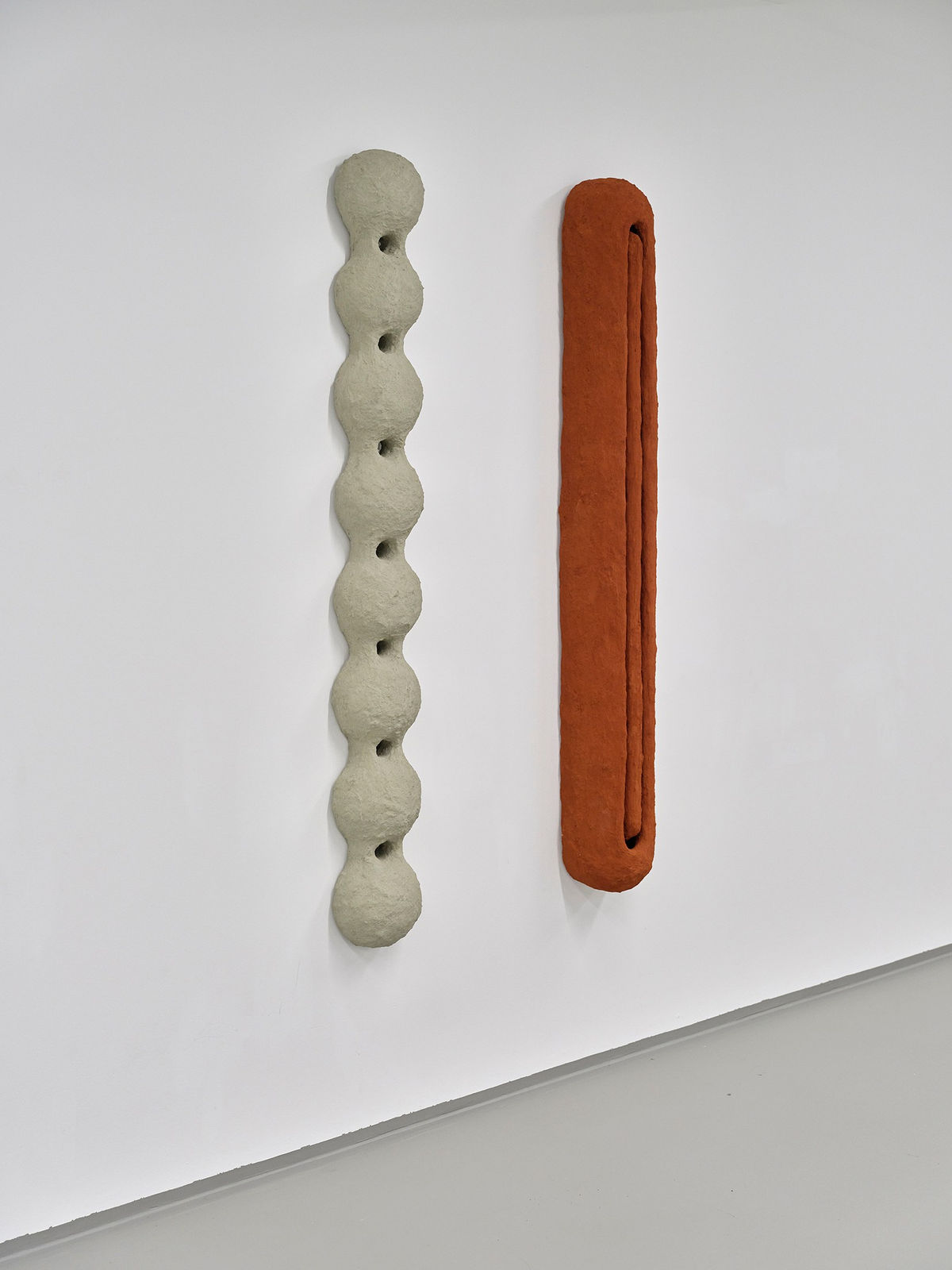 Carl Emil Jacobsen, Green Powder Variation #4 (string of pearls), 2021