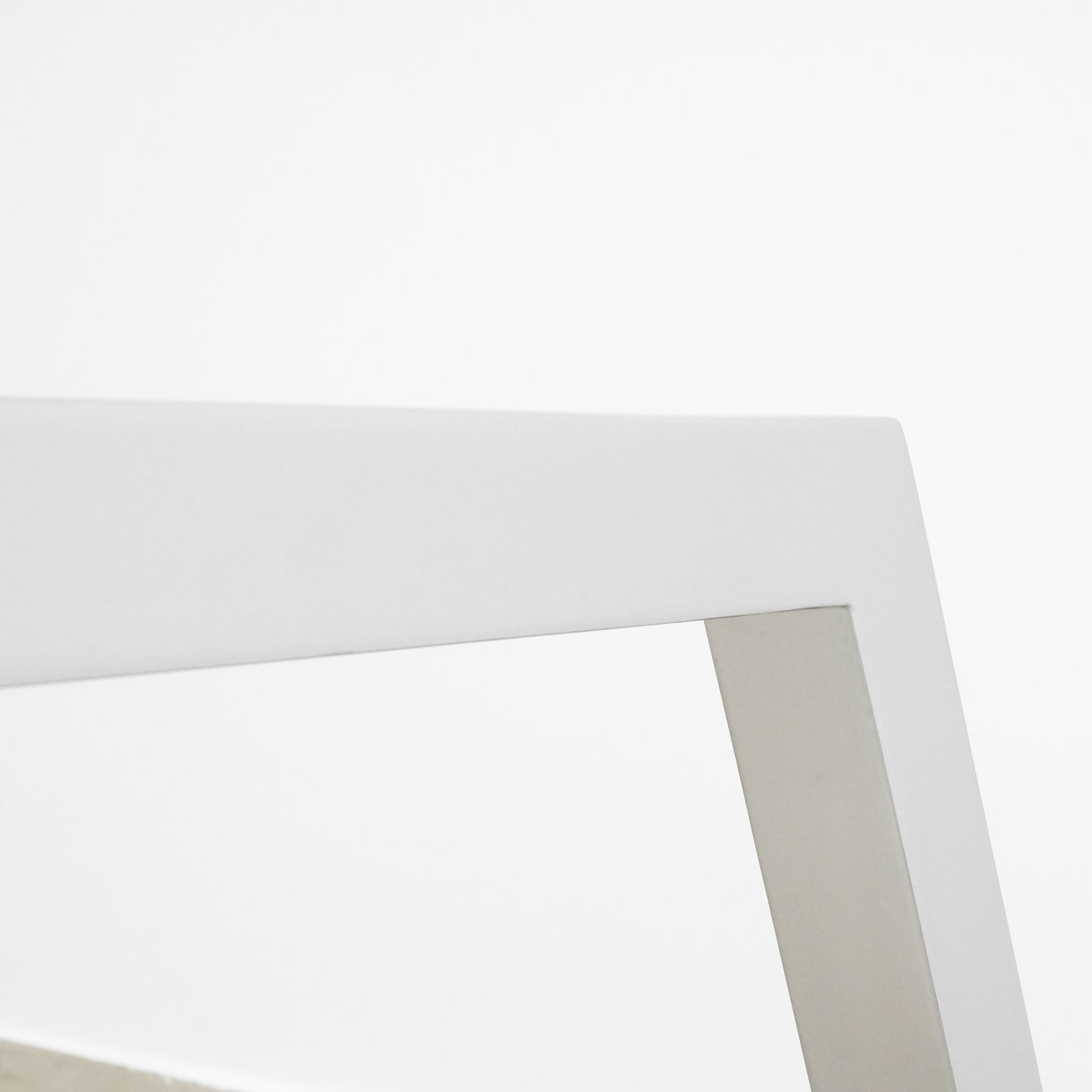 Rafael Barrios, Mesa/Table MP08 (Plata), 2017