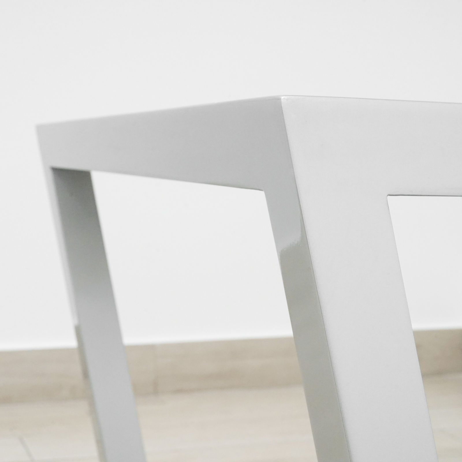 Rafael Barrios, Mesa/Table MP08 (Plata), 2017