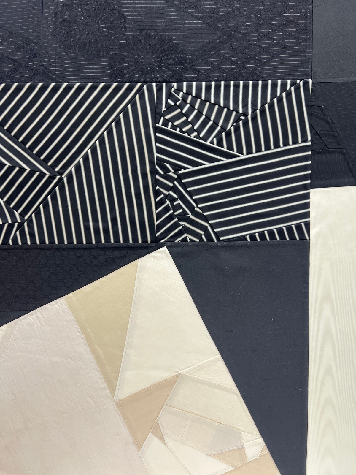 Debra Smith, Holding Light, Large #4, 2022