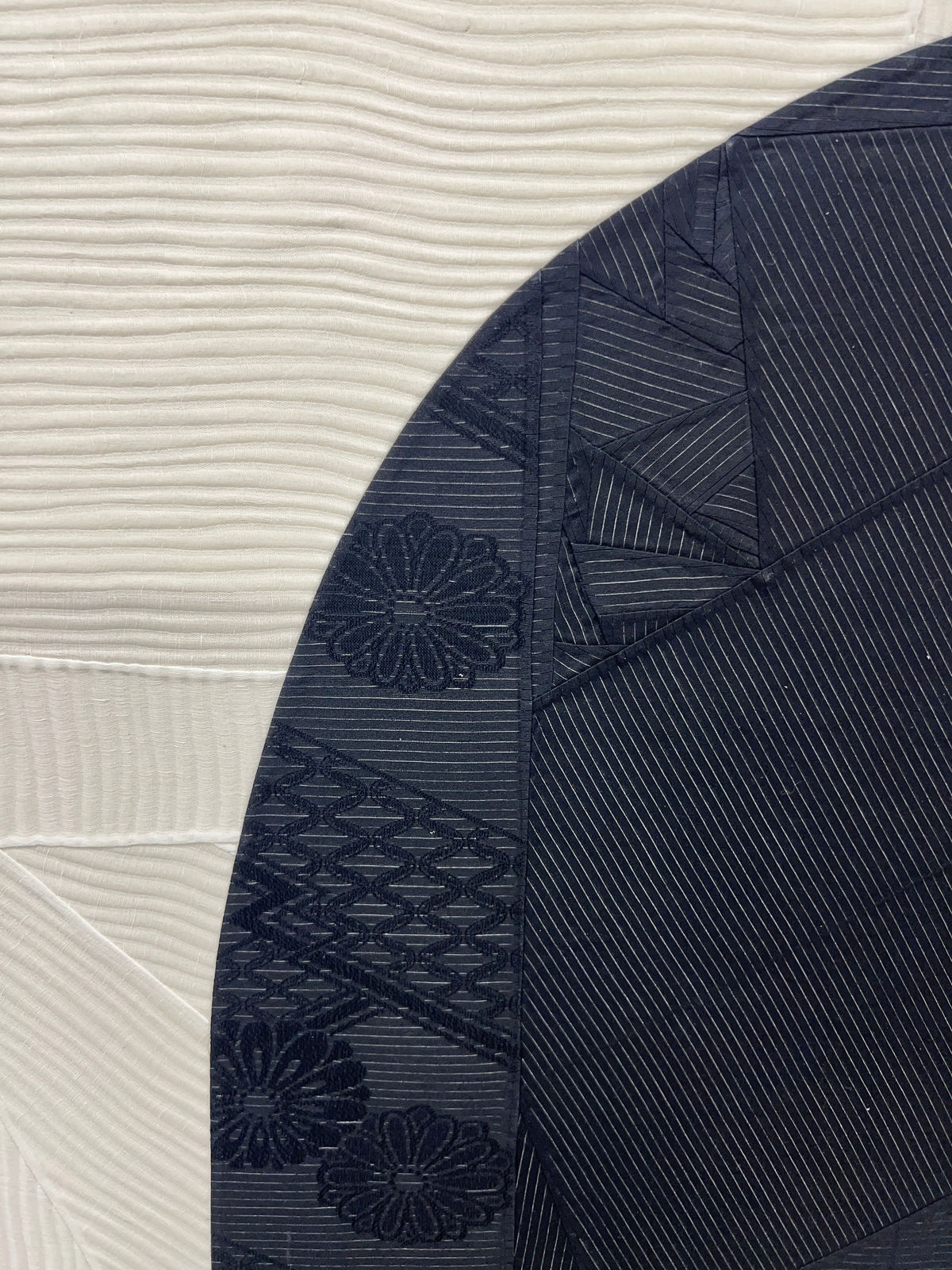 Debra Smith, Holding Light, Large #4, 2022