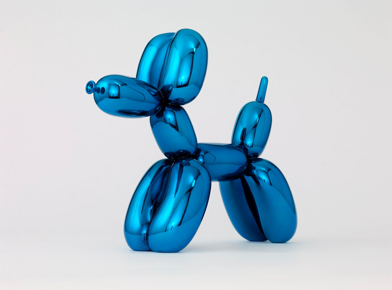 Jeff Koons, Balloon Dog (Blue), 2021