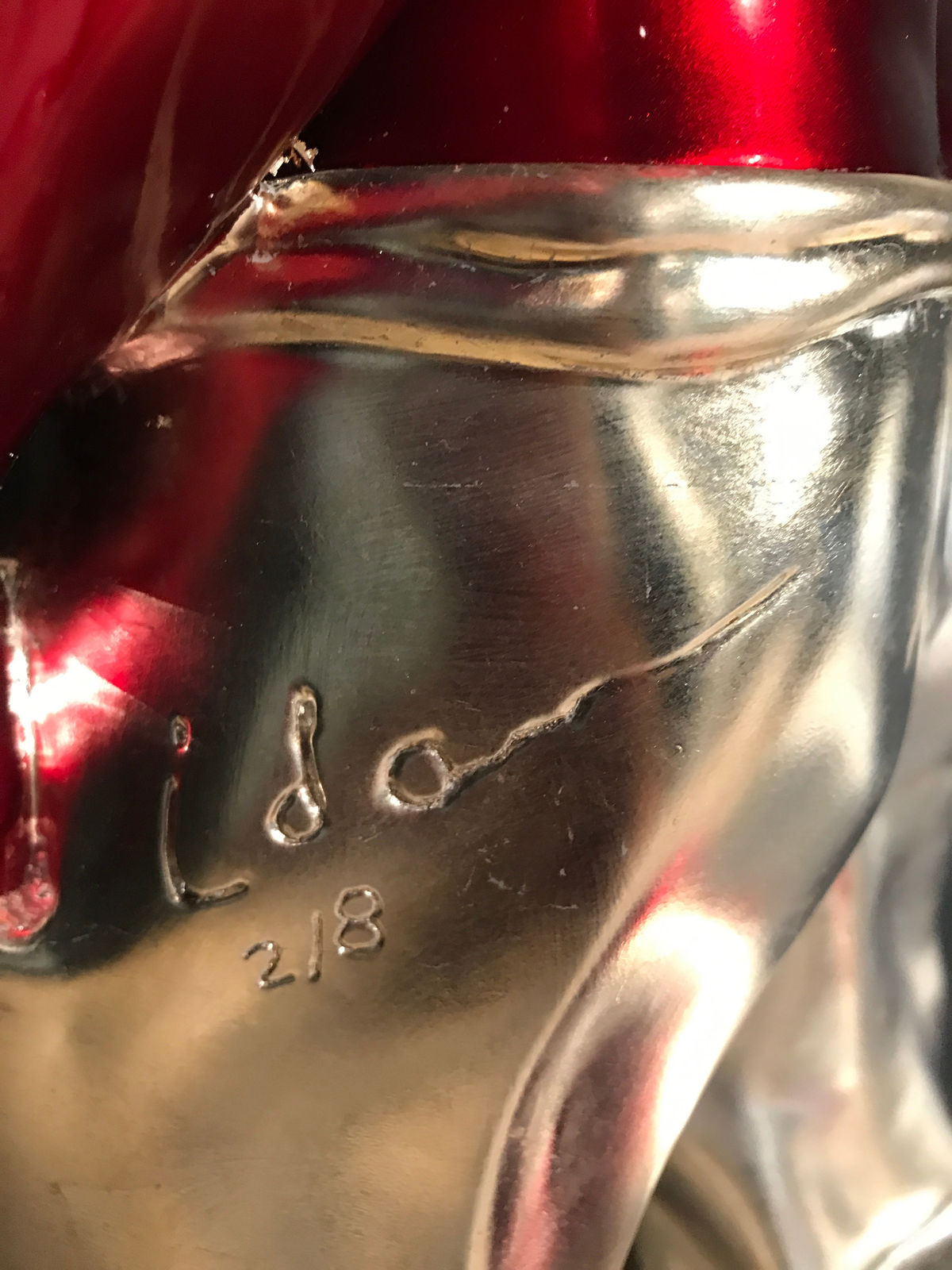 Idan Zareski, Le Siffleur 85cm Red/Silver, 2021