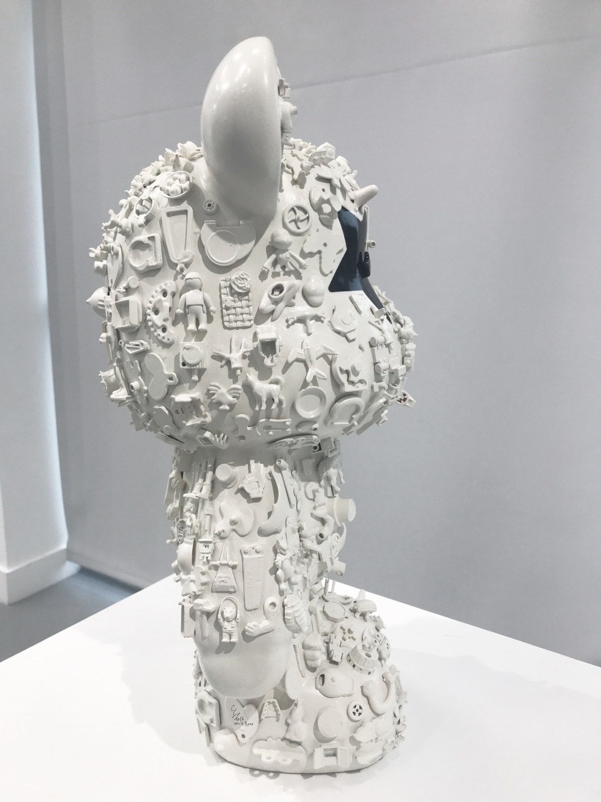 Stephane Gautier, White Bear