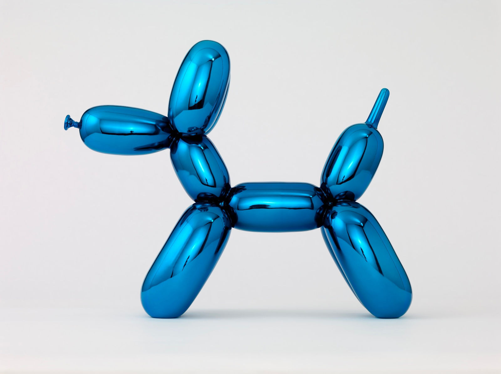 Jeff Koons, Balloon Dog (Blue), 2021