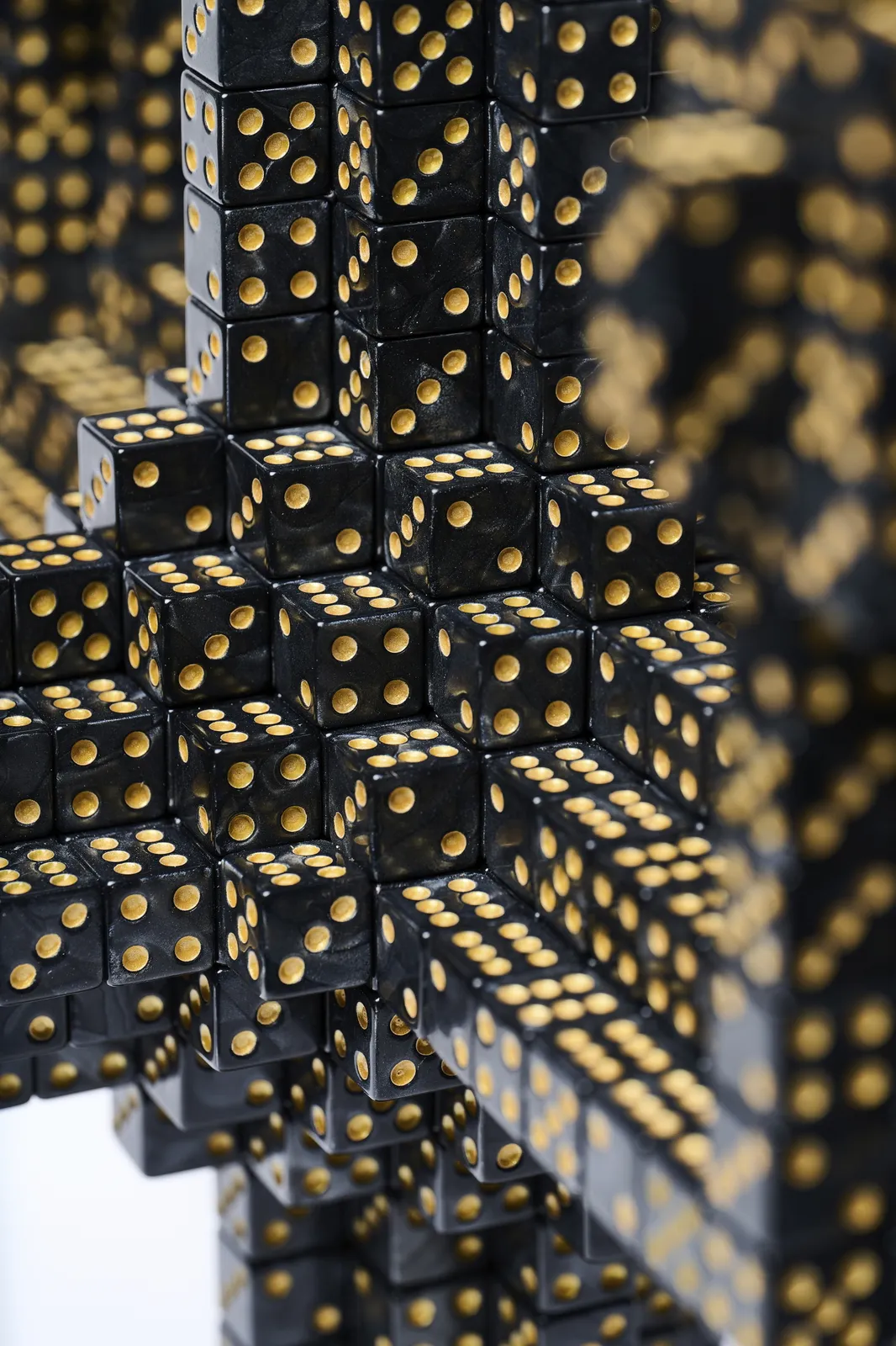 Diederik Schneemann, Lucky candle holder zwart met goud