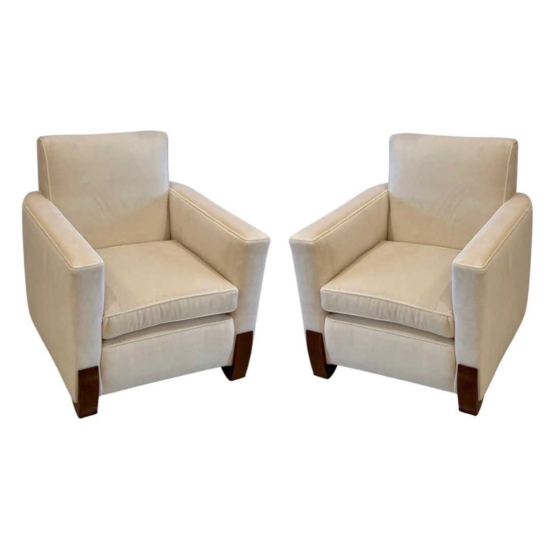 TRAVAIL ART DÉCO, Pair of Club Chairs in the style of Jules Leleu , 1937