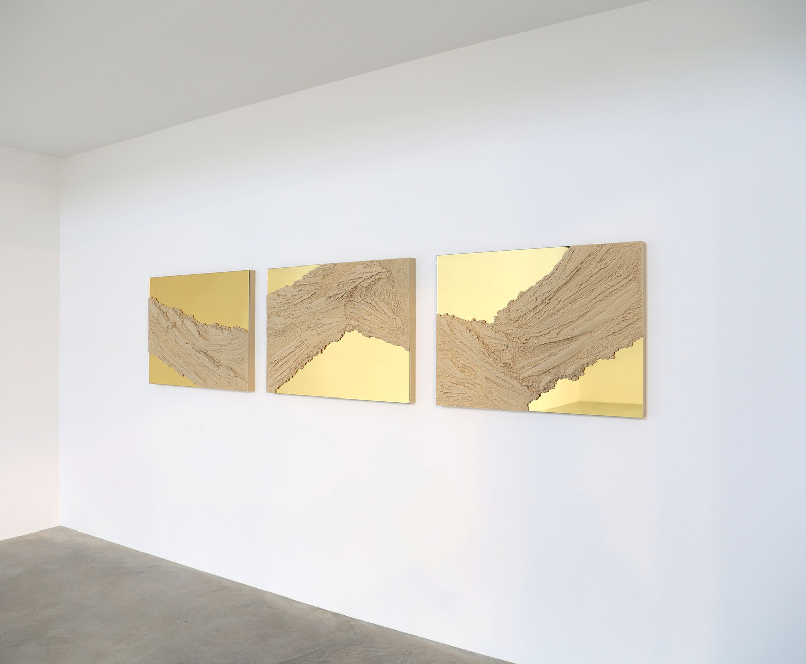 Fernando Mastrangelo, Sahara Triptych (Fendi)