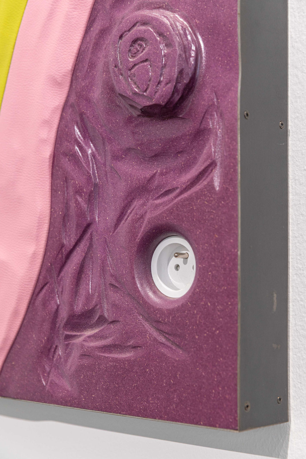 Neïl Beloufa, Dylan's rendez-vous, 2019