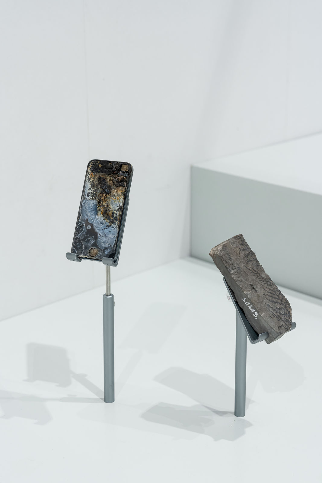 Nicolás Lamas, Soft matter, fluid screen #2, 2024