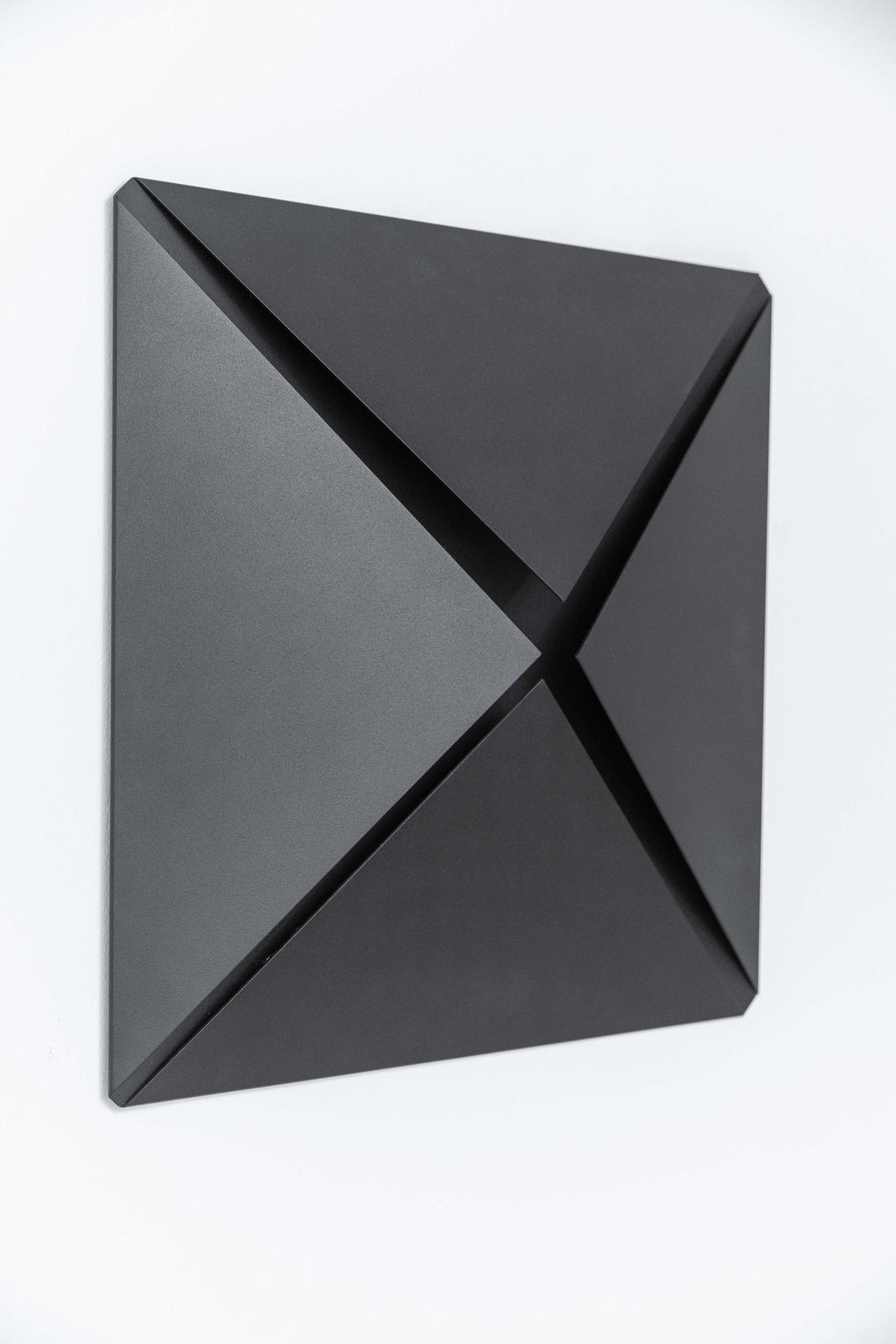 Sébastien de Ganay, black folded flat 03, 2020